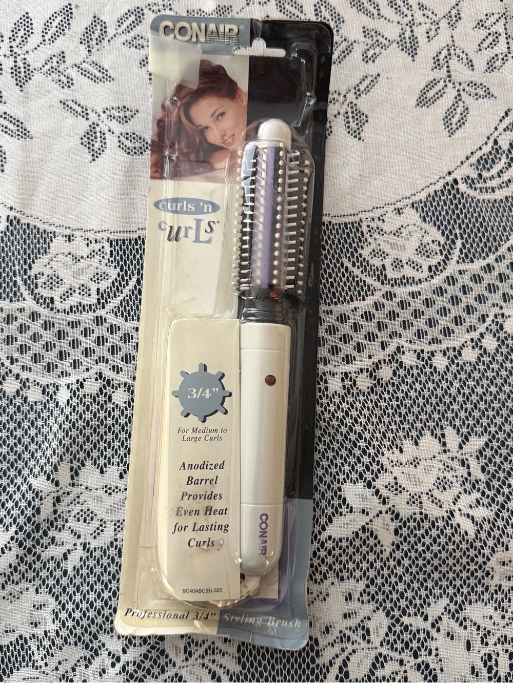 Conair Vintage 3/4" Curling Styling Brush - White and Purple NEW